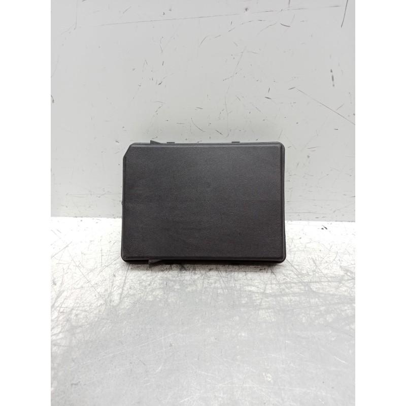 Recambio de caja reles / fusibles para renault arkana i (lcm_, ldn_) 1.6 e-tech 145 (ldmu) referencia OEM IAM 284B69541R 5DWC11F