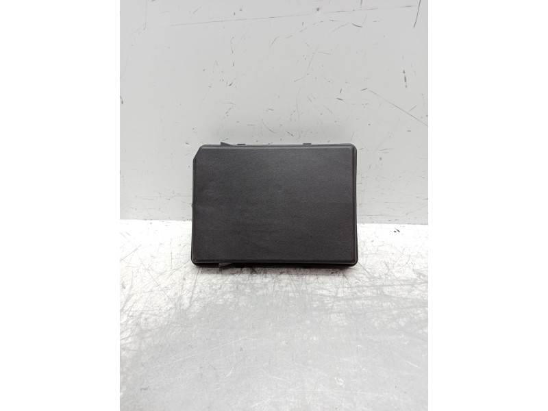 Recambio de caja reles / fusibles para renault arkana i (lcm_, ldn_) 1.6 e-tech 145 (ldmu) referencia OEM IAM 284B69541R 5DWC11F