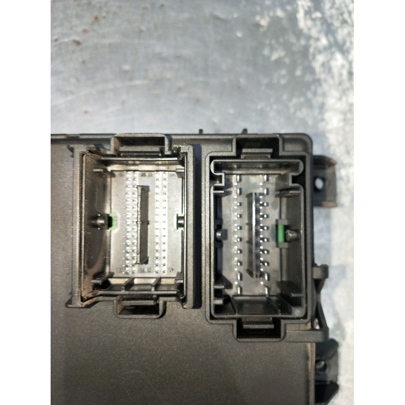 Recambio de caja reles / fusibles para opel corsa d color edition referencia OEM IAM 13367920 401154265 28303059 2011