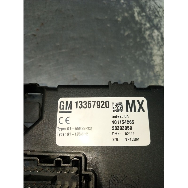 Recambio de caja reles / fusibles para opel corsa d color edition referencia OEM IAM 13367920 401154265 28303059 2011