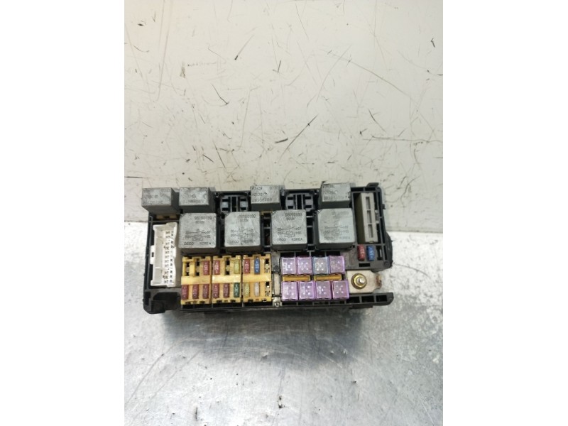 Recambio de caja reles / fusibles para chevrolet aveo / kalos hatchback (t250, t255) 1.2 referencia OEM IAM   2005