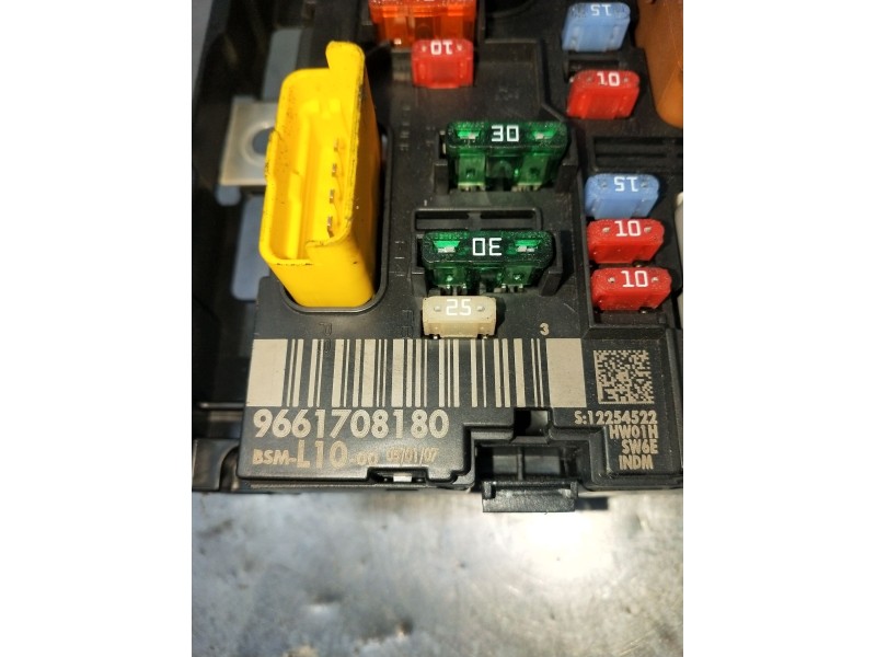 Recambio de caja reles / fusibles para peugeot 207/207+ (wa_, wc_) 1.4 16v referencia OEM IAM 9661708180 BSML1000 2006