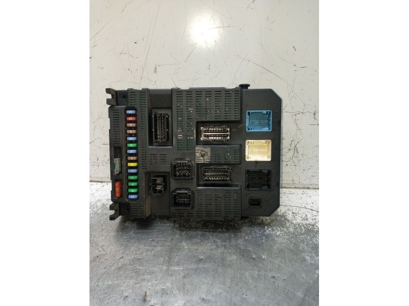 Recambio de caja reles / fusibles para peugeot 207/207+ (wa_, wc_) 1.4 16v referencia OEM IAM 9659285380 BSI2004P0600 2006