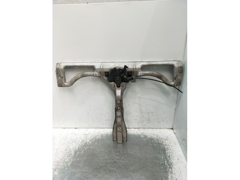 Recambio de panel frontal para hyundai h-1 / starex autobús (a1) 2.5 crdi referencia OEM IAM   2001