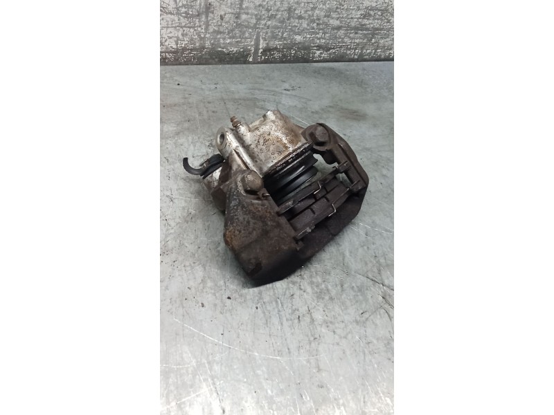 Recambio de pinza freno delantera derecha para peugeot 205 ii (20a/c) 1.7 diesel referencia OEM IAM  BENDIX 83