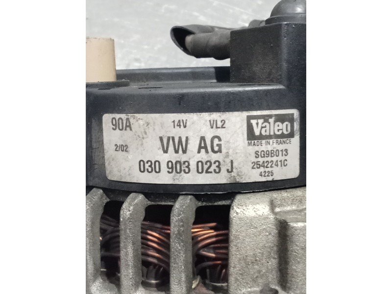 Recambio de alternador para skoda octavia i (1u2) 1.6 referencia OEM IAM 030903023J 2542241C 90A