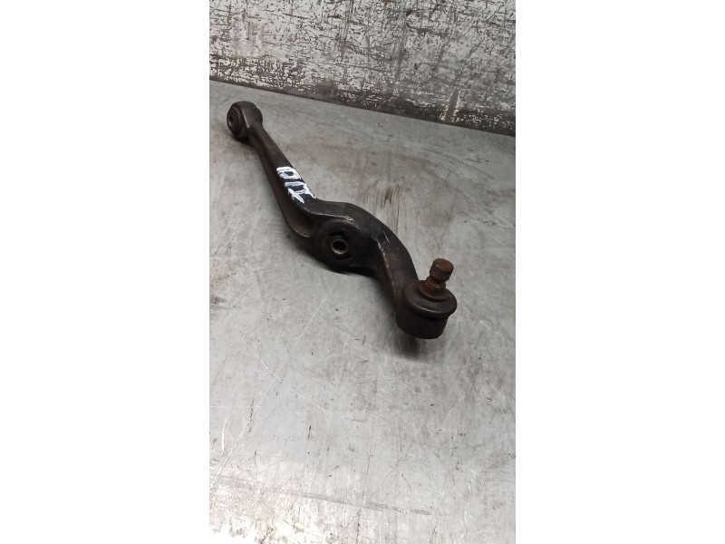 Recambio de brazo suspension inferior delantero izquierdo para peugeot 205 ii (20a/c) 1.7 diesel referencia OEM IAM   83