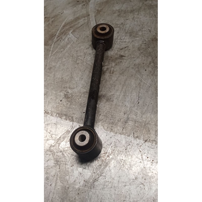 Recambio de brazo suspension inferior trasero derecho para honda accord viii (cu) 2.2 i-dtec (cu3) referencia OEM IAM KMH161045A