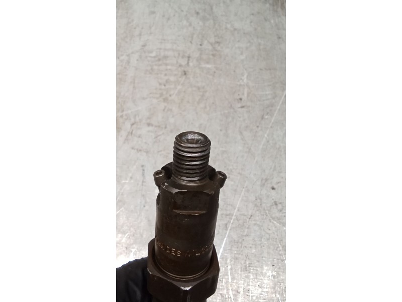 Recambio de inyector para peugeot 205 ii (20a/c) 1.7 diesel referencia OEM IAM LCC6730705C LUCAS 83