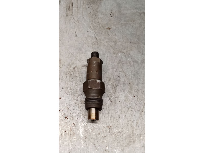 Recambio de inyector para peugeot 205 ii (20a/c) 1.7 diesel referencia OEM IAM LCC6730705C LUCAS 83