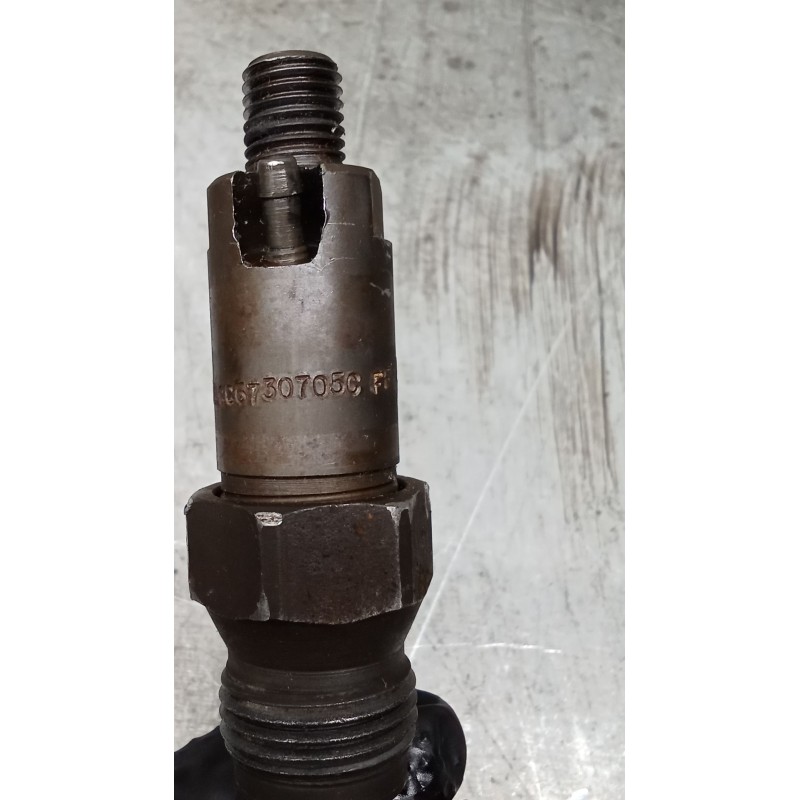 Recambio de inyector para peugeot 205 ii (20a/c) 1.7 diesel referencia OEM IAM LCC6730705C LUCAS 83