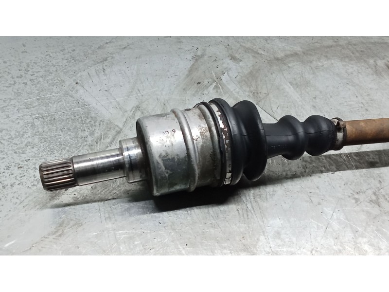 Recambio de transmision delantera izquierda para peugeot 205 ii (20a/c) 1.7 diesel referencia OEM IAM   83