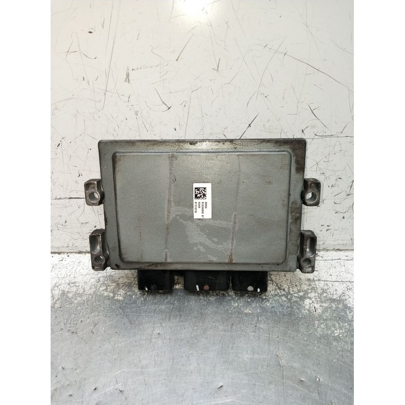Recambio de centralita motor uce para renault twingo ii (cn0_) 1.2 (cn0d) referencia OEM IAM 8200774747 8200700695 S120200113A 2
