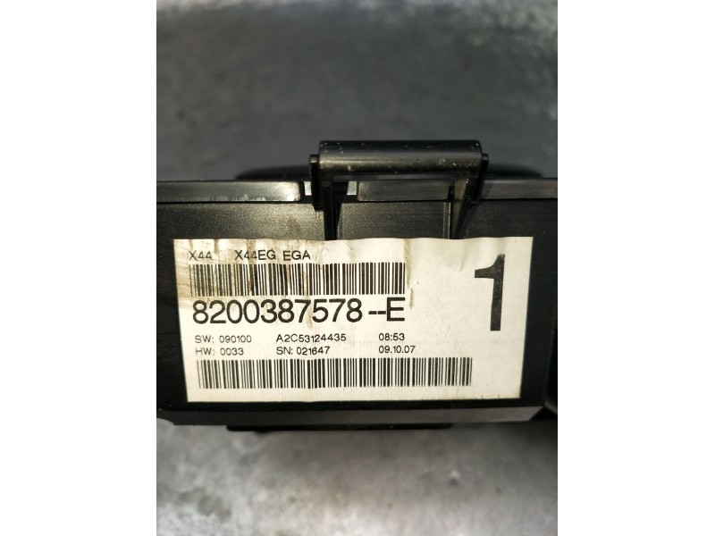 Recambio de cuadro instrumentos para renault twingo ii (cn0_) 1.2 (cn0d) referencia OEM IAM 8200387578E A2C53124435 2007