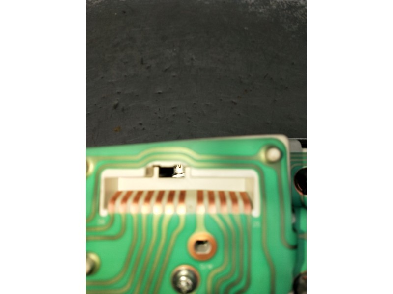 Recambio de cuadro instrumentos para hyundai h-1 / starex autobús (a1) 2.5 crdi referencia OEM IAM 940074A611 0210280020 2001