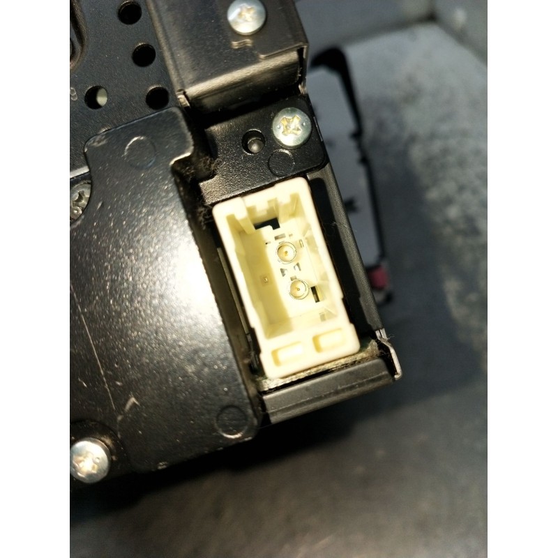 Recambio de sistema audio / radio cd para toyota yaris (_p9_) 1.0 vvt-i (ksp90_) referencia OEM IAM 861200D490 1230001540C101 SH