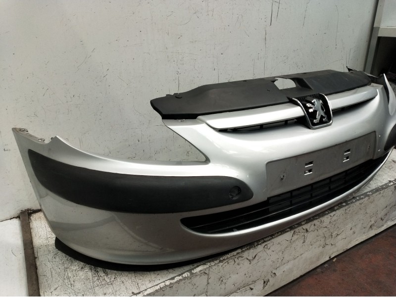 Recambio de paragolpes delantero para peugeot 307 (3a/c) 1.6 16v referencia OEM IAM  VER FOTOS 2001