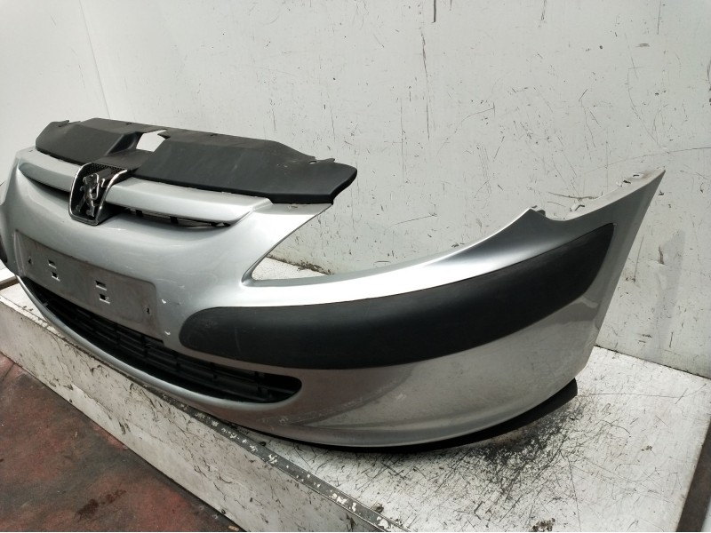 Recambio de paragolpes delantero para peugeot 307 (3a/c) 1.6 16v referencia OEM IAM  VER FOTOS 2001