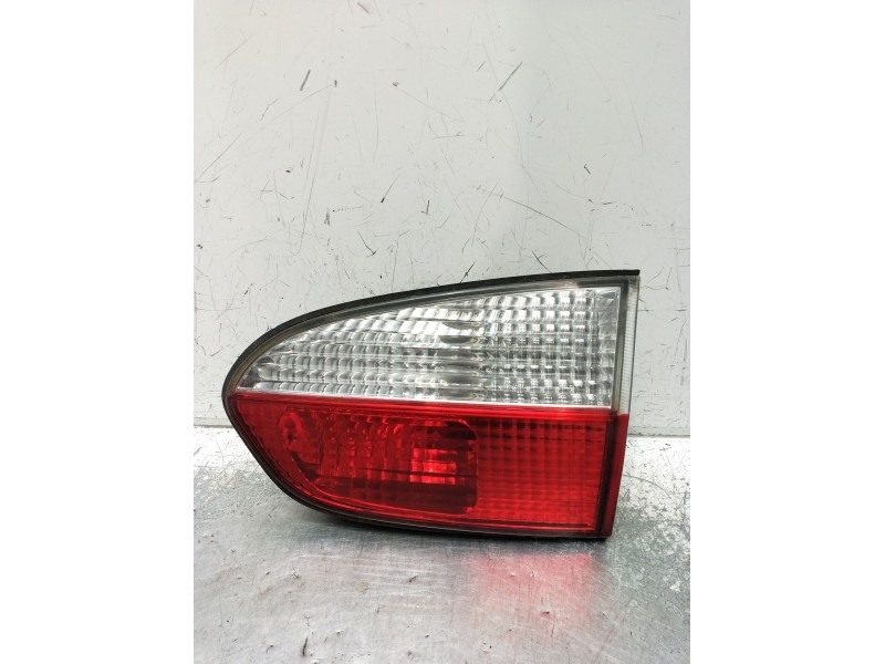 Recambio de piloto trasero derecho para hyundai h-1 / starex autobús (a1) 2.5 crdi referencia OEM IAM   2001