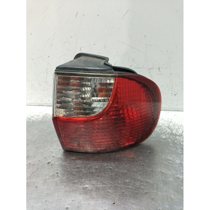 Recambio de piloto trasero derecho interior para hyundai h-1 / starex autobús (a1) 2.5 crdi referencia OEM IAM   2001