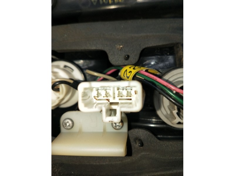 Recambio de piloto trasero derecho interior para hyundai h-1 / starex autobús (a1) 2.5 crdi referencia OEM IAM   2001