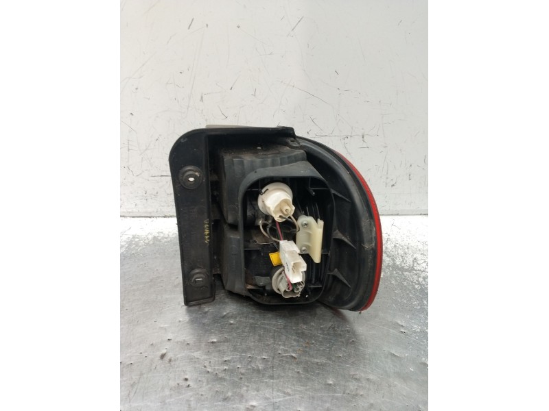 Recambio de piloto trasero izquierdo interior para hyundai h-1 / starex autobús (a1) 2.5 crdi referencia OEM IAM   2001