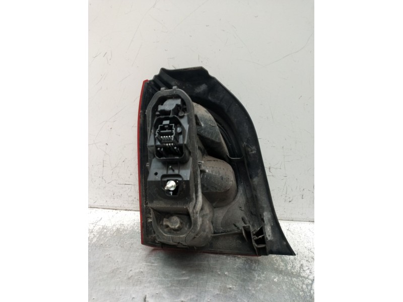 Recambio de piloto trasero derecho para renault twingo ii (cn0_) 1.2 (cn0d) referencia OEM IAM   2007