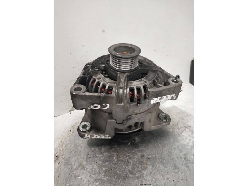 Recambio de alternador para opel vectra c berlina club referencia OEM IAM 0124515080  