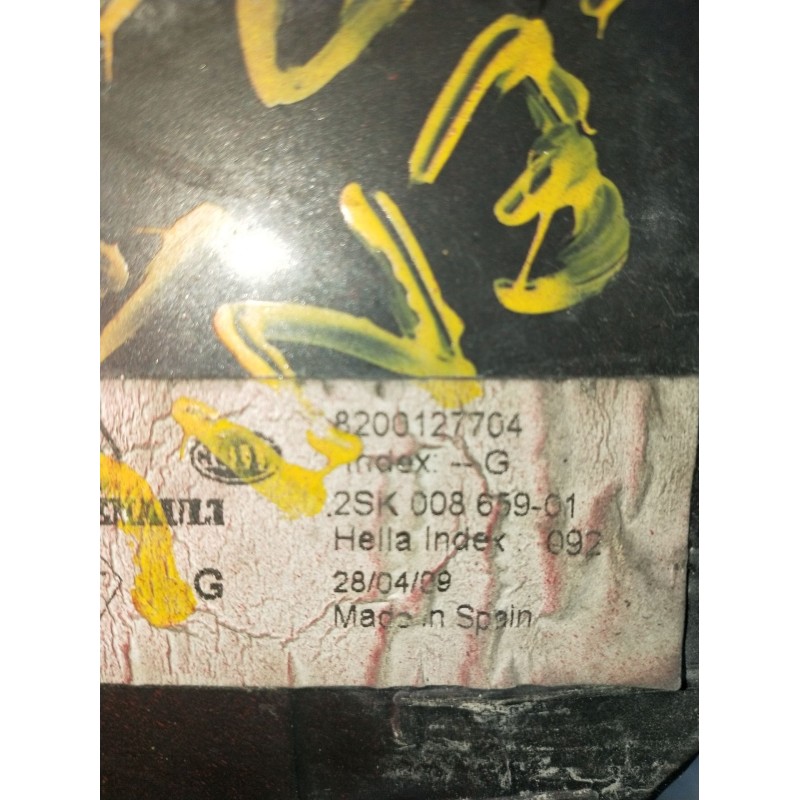 Recambio de piloto trasero izquierdo para renault scénic ii (jm0/1_) 1.5 dci (jm0f) referencia OEM IAM 8200127704  