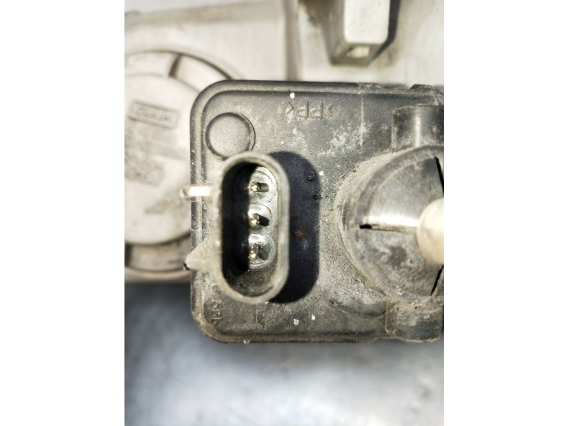 Recambio de faro derecho para hyundai h-1 / starex autobús (a1) 2.5 crdi referencia OEM IAM   2001