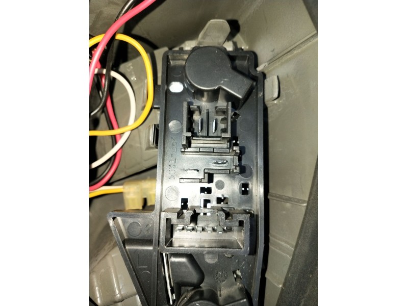 Recambio de piloto trasero izquierdo para toyota yaris (_p9_) 1.0 vvt-i (ksp90_) referencia OEM IAM   2005