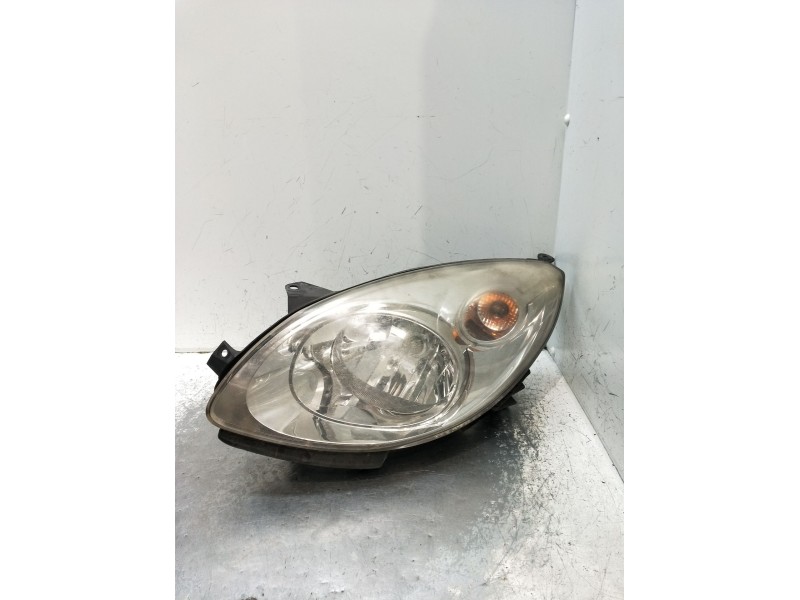 Recambio de faro izquierdo para renault twingo ii (cn0_) 1.2 (cn0d) referencia OEM IAM   2007