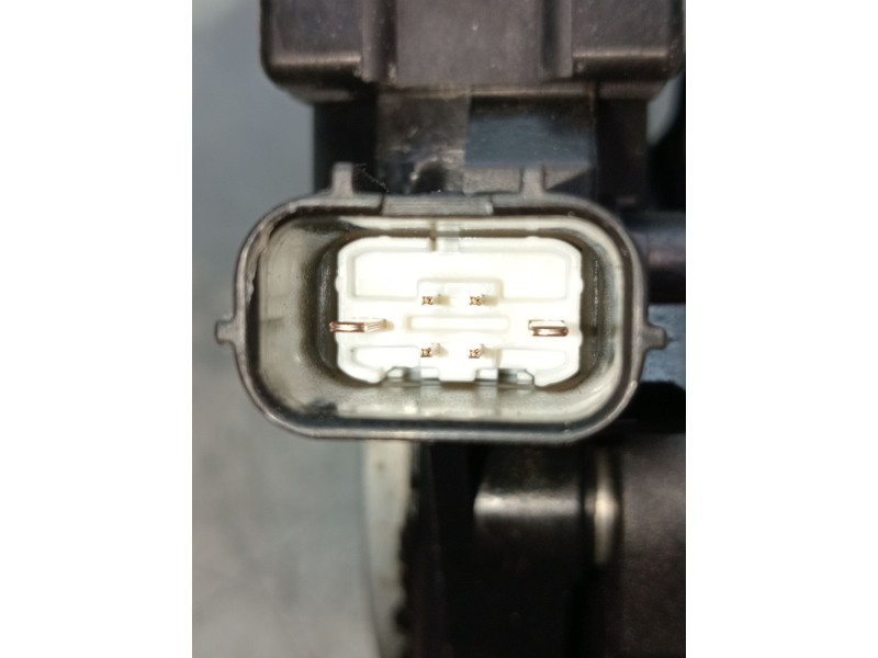 Recambio de elevalunas delantero derecho para honda accord viii (cu) 2.2 i-dtec (cu3) referencia OEM IAM 806040 4P CM011970