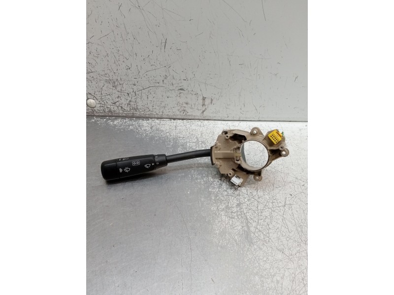 Recambio de mando limpia para mercedes-benz clase c (w203) c 220 cdi (203.006) referencia OEM IAM 2035450010 HLS203001Q03 2000