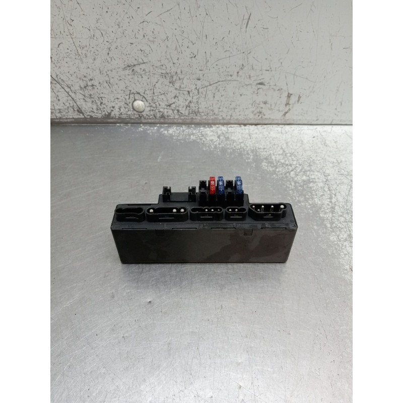 Recambio de caja reles / fusibles para mercedes-benz clase e (w210) e 300 d (210.020) referencia OEM IAM A2105400372  1995