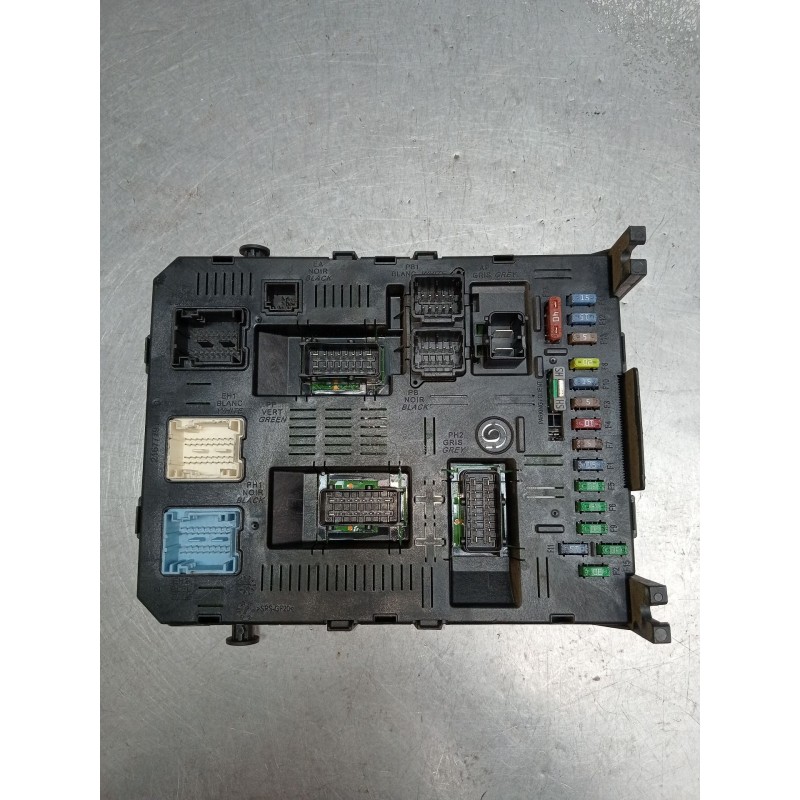 Recambio de caja reles / fusibles para citroën c4 i (lc_) 1.6 hdi referencia OEM IAM 9661940480 BSI2004H05 01240206 