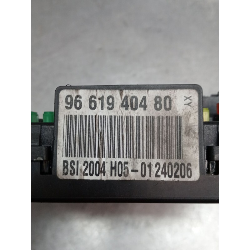 Recambio de caja reles / fusibles para citroën c4 i (lc_) 1.6 hdi referencia OEM IAM 9661940480 BSI2004H05 01240206 