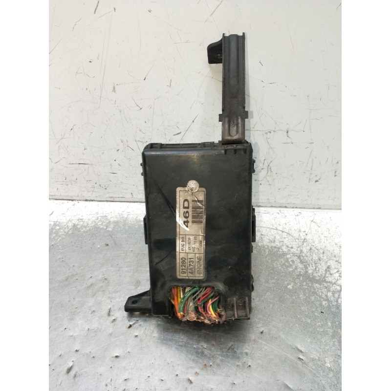 Recambio de caja reles / fusibles para hyundai h-1 / starex autobús (a1) 2.5 crdi referencia OEM IAM 2X16238 912804A731 2001