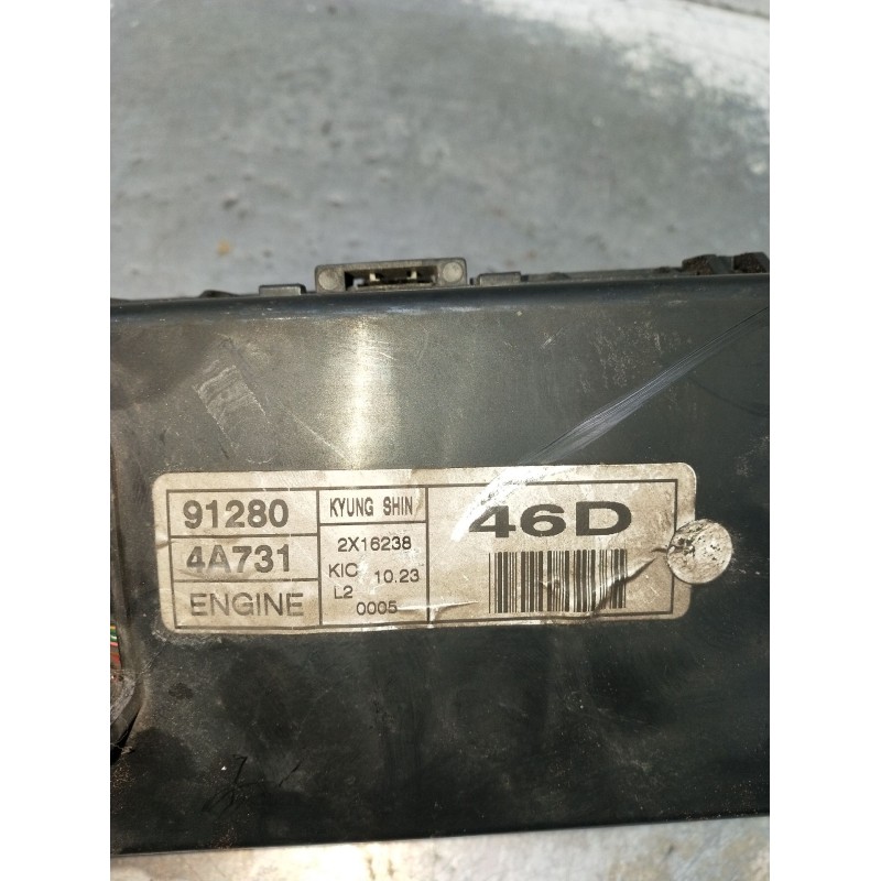 Recambio de caja reles / fusibles para hyundai h-1 / starex autobús (a1) 2.5 crdi referencia OEM IAM 2X16238 912804A731 2001