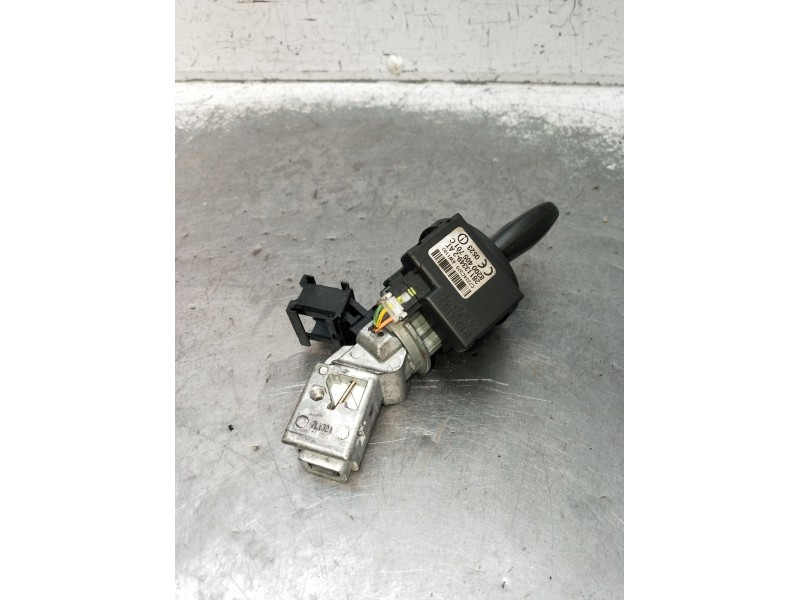 Recambio de conmutador de arranque para renault twingo ii (cn0_) 1.2 (cn0d) referencia OEM IAM 281133492AT 8200405701C 2007