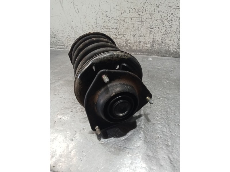 Recambio de amortiguador delantero derecho para toyota corolla (_e12_) 1.6 vvt-i (zze121_) referencia OEM IAM   94