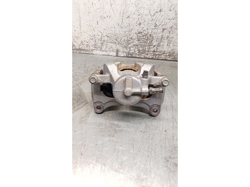 Recambio de pinza freno delantera derecha para jeep renegade referencia OEM IAM  MANDO 21