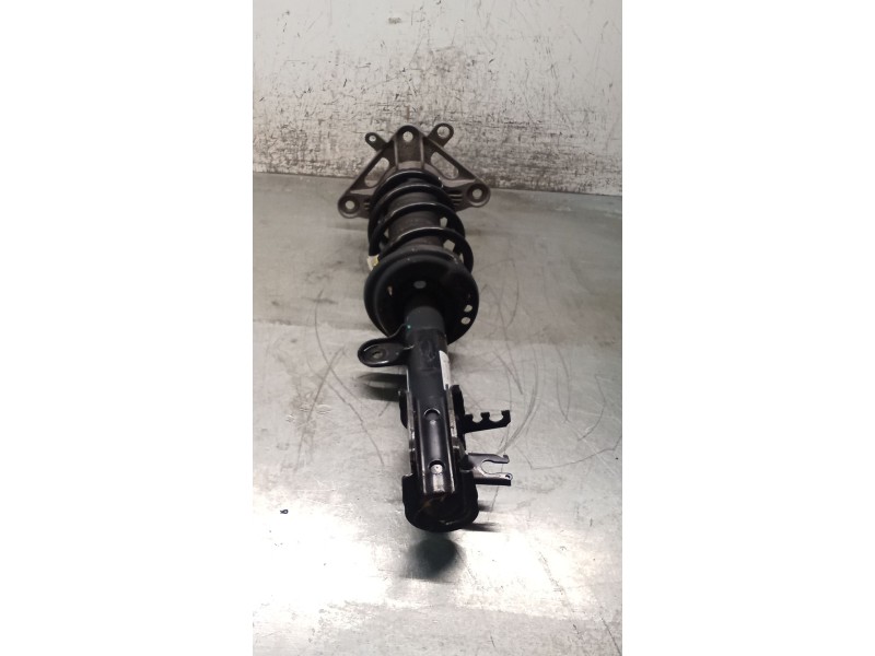 Recambio de amortiguador trasero derecho para jeep renegade referencia OEM IAM   21