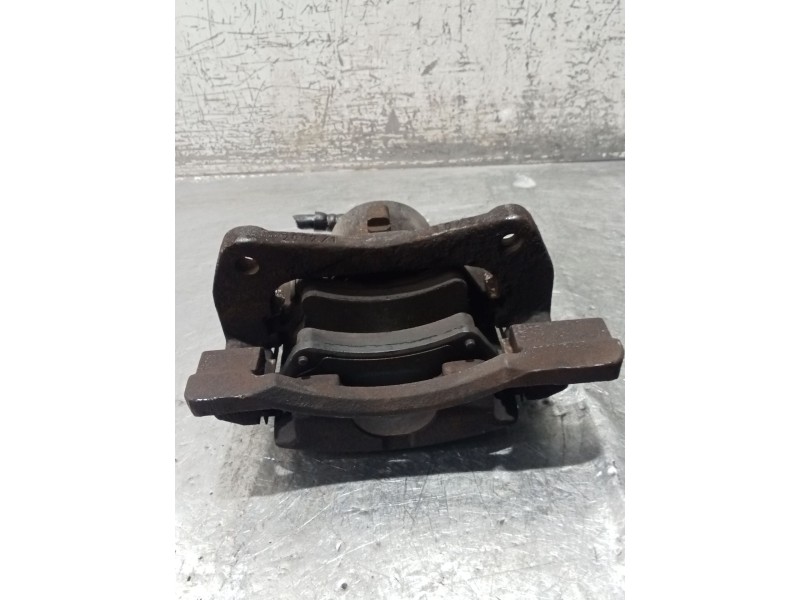 Recambio de pinza freno delantera izquierda para toyota corolla (_e12_) 1.6 vvt-i (zze121_) referencia OEM IAM   