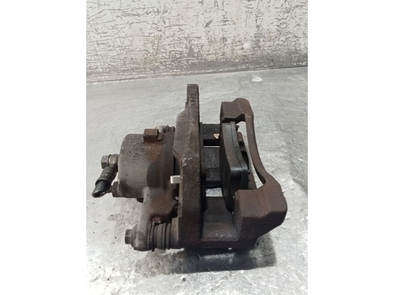 Recambio de pinza freno delantera izquierda para toyota corolla (_e12_) 1.6 vvt-i (zze121_) referencia OEM IAM   