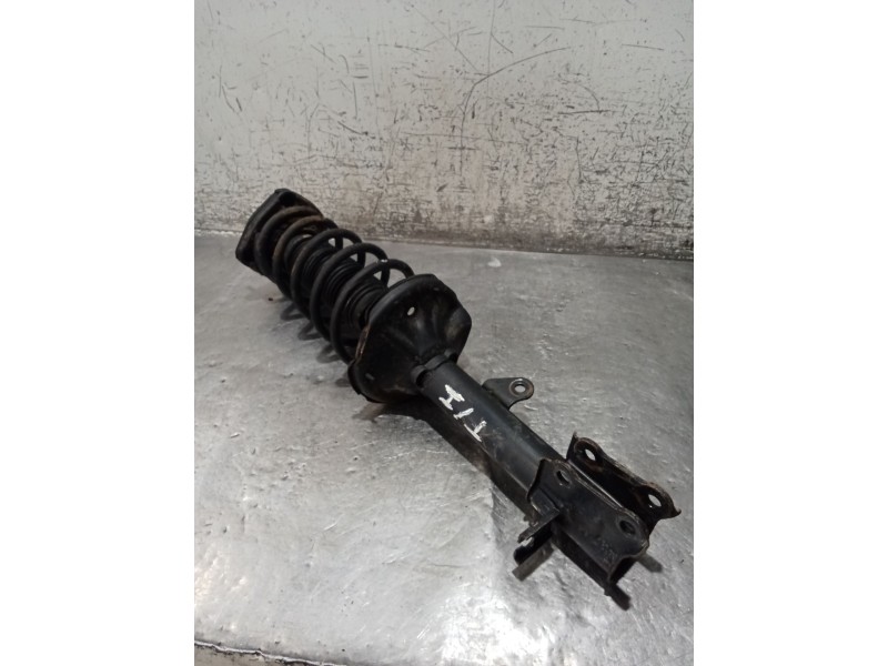 Recambio de amortiguador trasero izquierdo para hyundai lantra berlina (rd) 1.6 cat referencia OEM IAM   