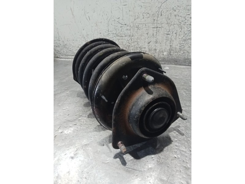 Recambio de amortiguador delantero izquierdo para hyundai lantra berlina (rd) 1.6 cat referencia OEM IAM   
