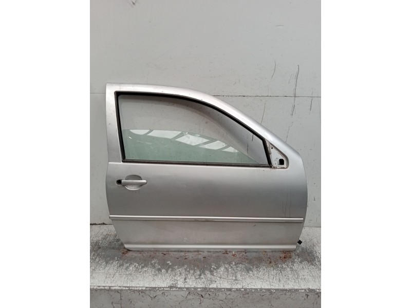 Recambio de puerta delantera derecha para volkswagen golf iv (1j1) 1.9 tdi referencia OEM IAM   3P