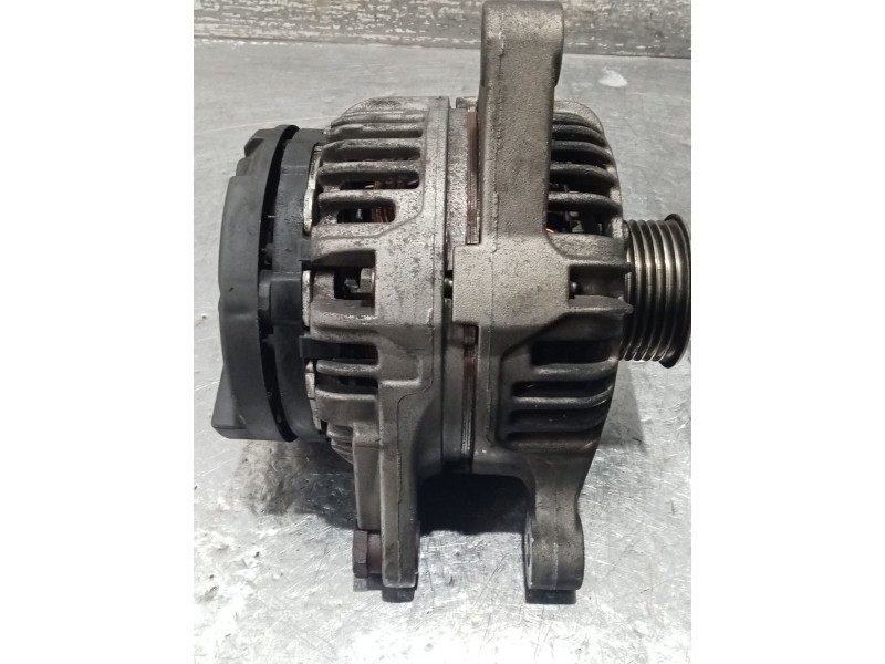 Recambio de alternador para toyota corolla (_e12_) 1.6 vvt-i (zze121_) referencia OEM IAM 0124315024 270600D030F 02