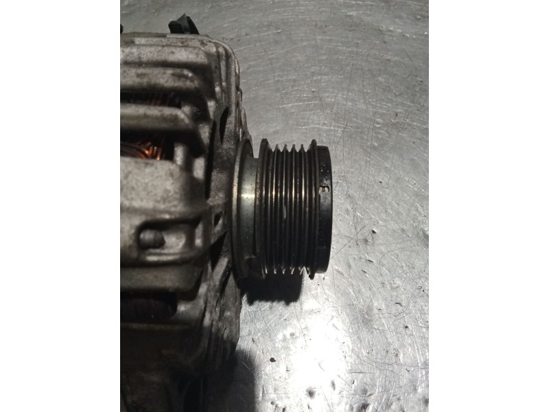 Recambio de alternador para hyundai i40 i (vf) 1.7 crdi referencia OEM IAM 373002A800 2609674 